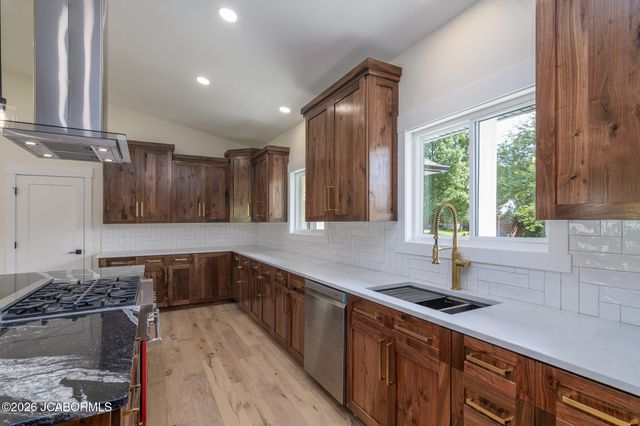 304 JOE LANE, Jefferson City, MO 65101