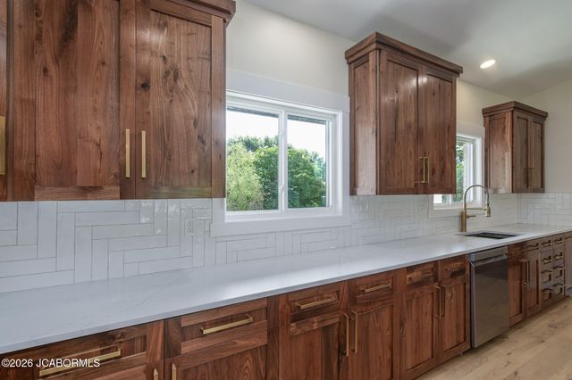 304 JOE LANE, Jefferson City, MO 65101