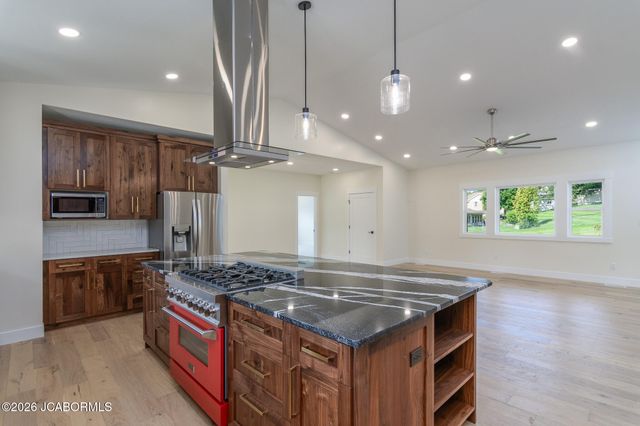 304 JOE LANE, Jefferson City, MO 65101