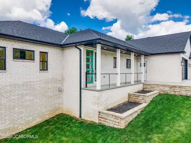 304 JOE LANE, Jefferson City, MO 65101