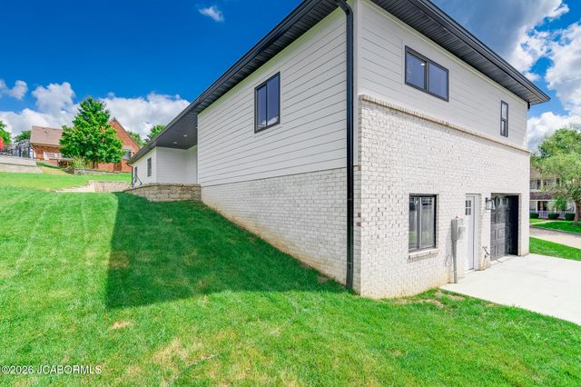 304 JOE LANE, Jefferson City, MO 65101