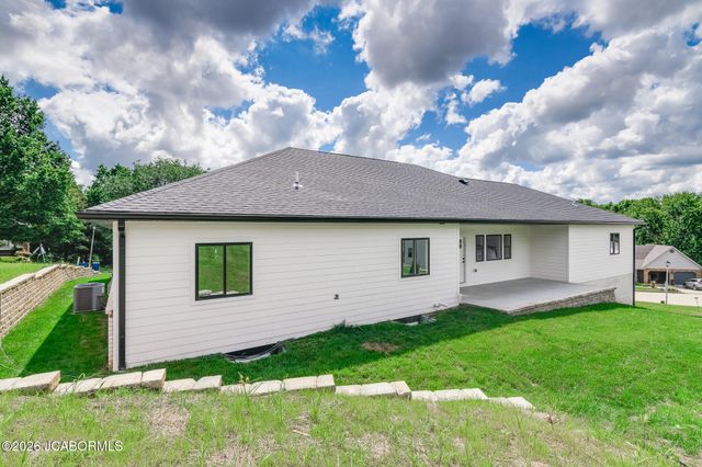 304 JOE LANE, Jefferson City, MO 65101