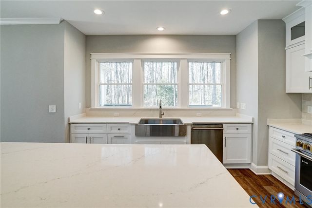 620 Cross Ridge Ln, Manakin Sabot, VA 23103