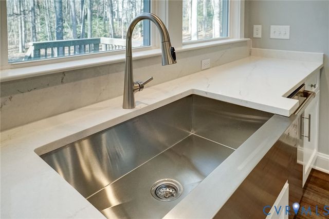 620 Cross Ridge Ln, Manakin Sabot, VA 23103