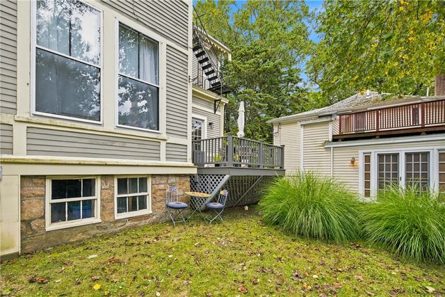 4 Red Cross Avenue 1A, Newport, RI 02840