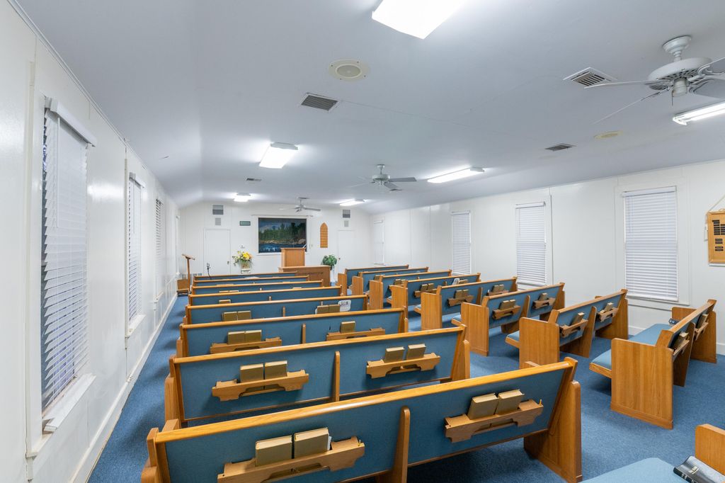 Image 3 of property listing at 11700 Fort Worth Street, Carlsbad, TX 76934