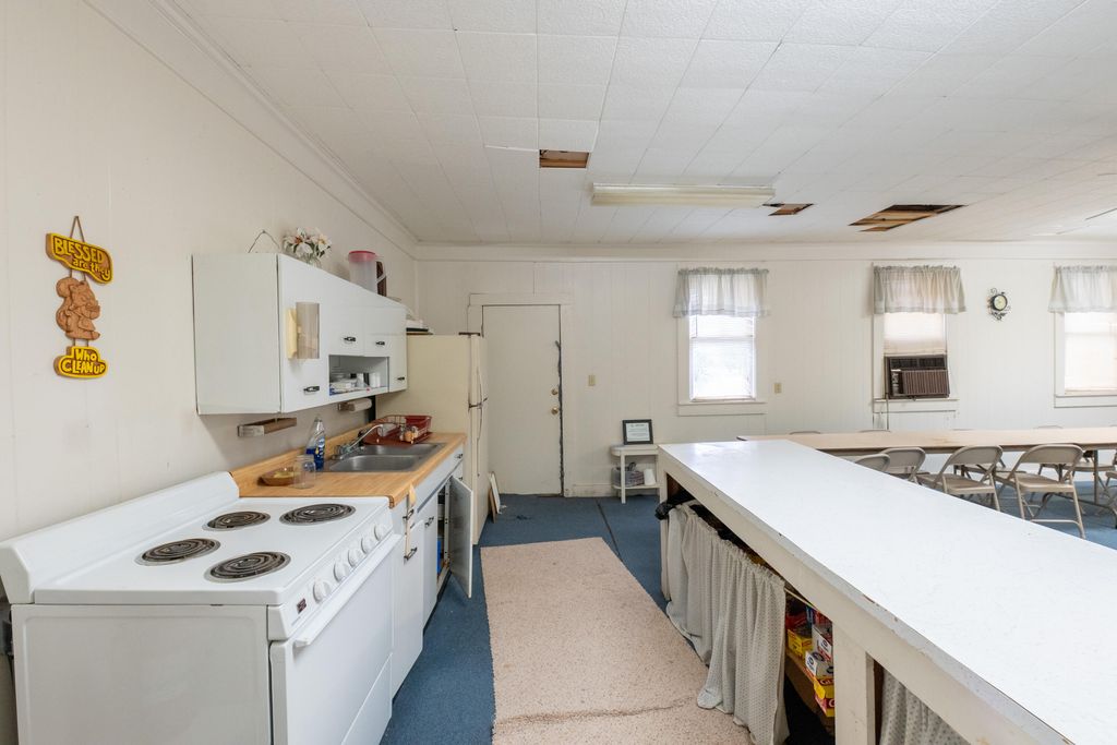 Image 9 of property listing at 11700 Fort Worth Street, Carlsbad, TX 76934