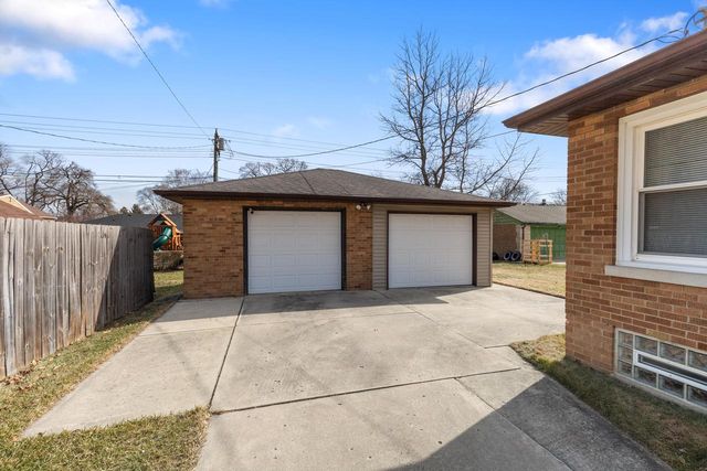 7525 6th AVENUE, Kenosha, WI 53143