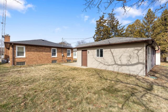 7525 6th AVENUE, Kenosha, WI 53143
