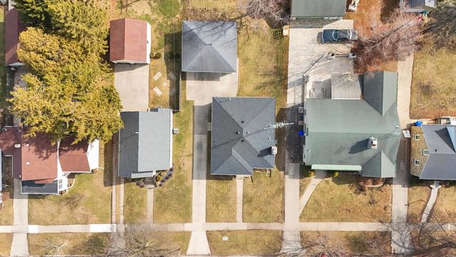 7525 6th AVENUE, Kenosha, WI 53143