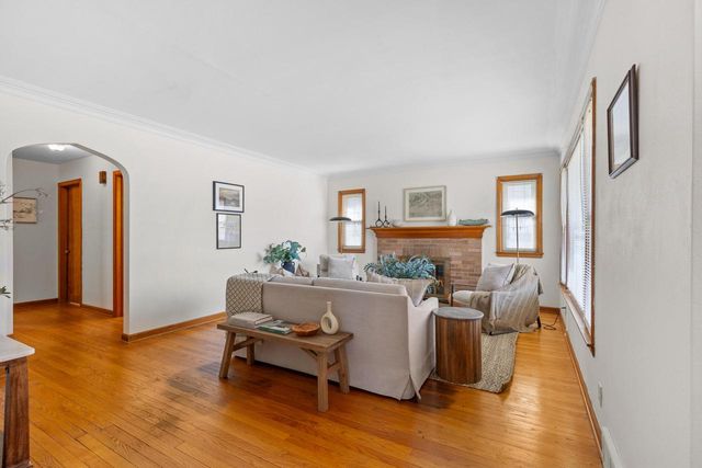 7525 6th AVENUE, Kenosha, WI 53143