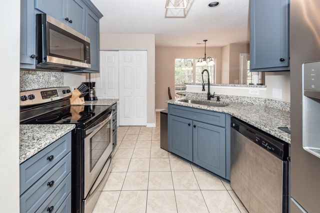 3221 Seaborn Drive, Mount Pleasant, SC 29466