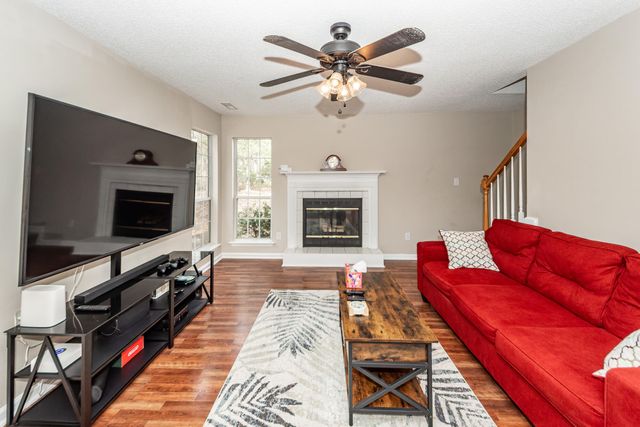 3221 Seaborn Drive, Mount Pleasant, SC 29466