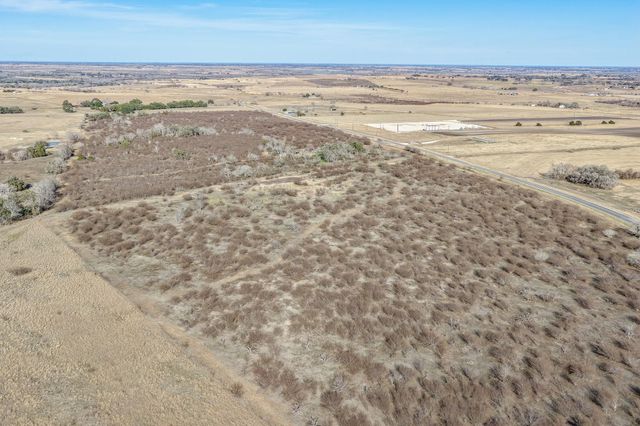 11341 Fm-340, Moulton, TX 77975