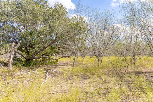 11341 Fm-340, Moulton, TX 77975