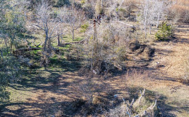 11341 Fm-340, Moulton, TX 77975