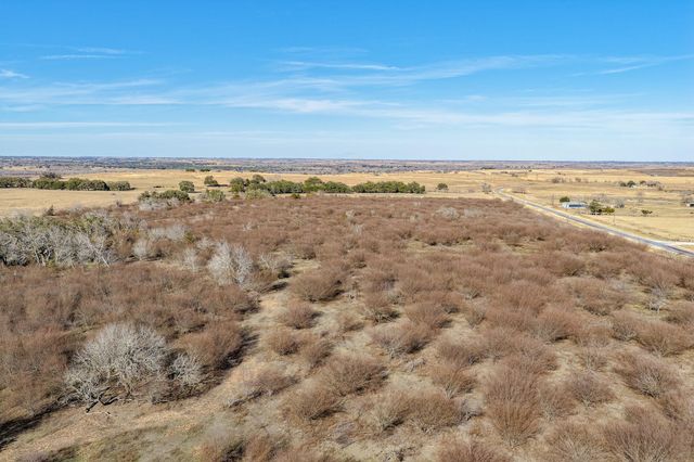 11341 Fm-340, Moulton, TX 77975