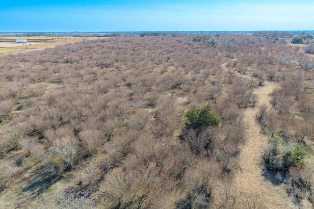 11341 Fm-340, Moulton, TX 77975