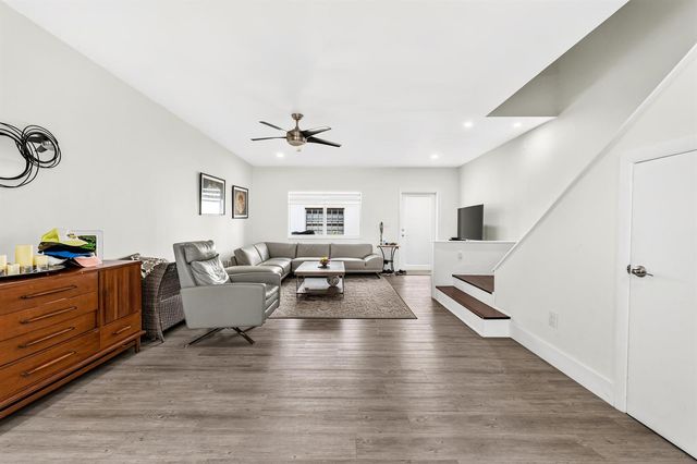 8956 Collins Avenue 4, Surfside, FL 33154
