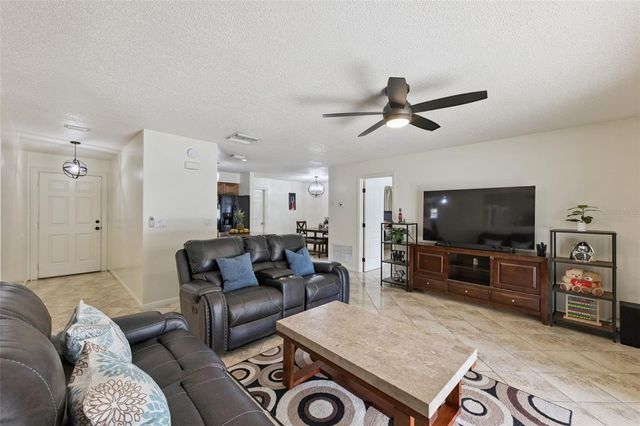 1346 QUINTUPLET DRIVE, Casselberry, FL 32707