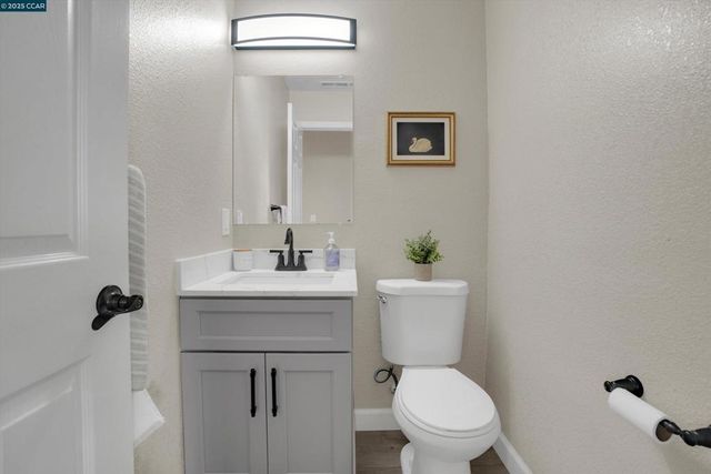 235 Pebblecreek Ct, Martinez, CA 94553