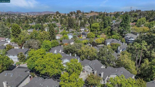 235 Pebblecreek Ct, Martinez, CA 94553