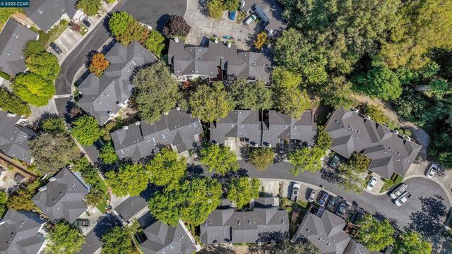 235 Pebblecreek Ct, Martinez, CA 94553