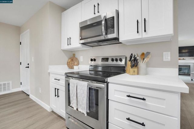 235 Pebblecreek Ct, Martinez, CA 94553