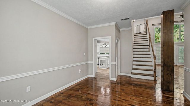 664 Spring Lake Drive, Pearl, MS 39208