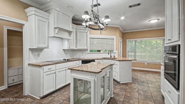 664 Spring Lake Drive, Pearl, MS 39208