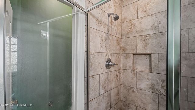664 Spring Lake Drive, Pearl, MS 39208