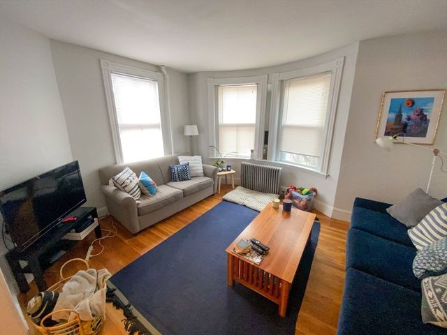125 Brattle St 1, Arlington, MA 02155