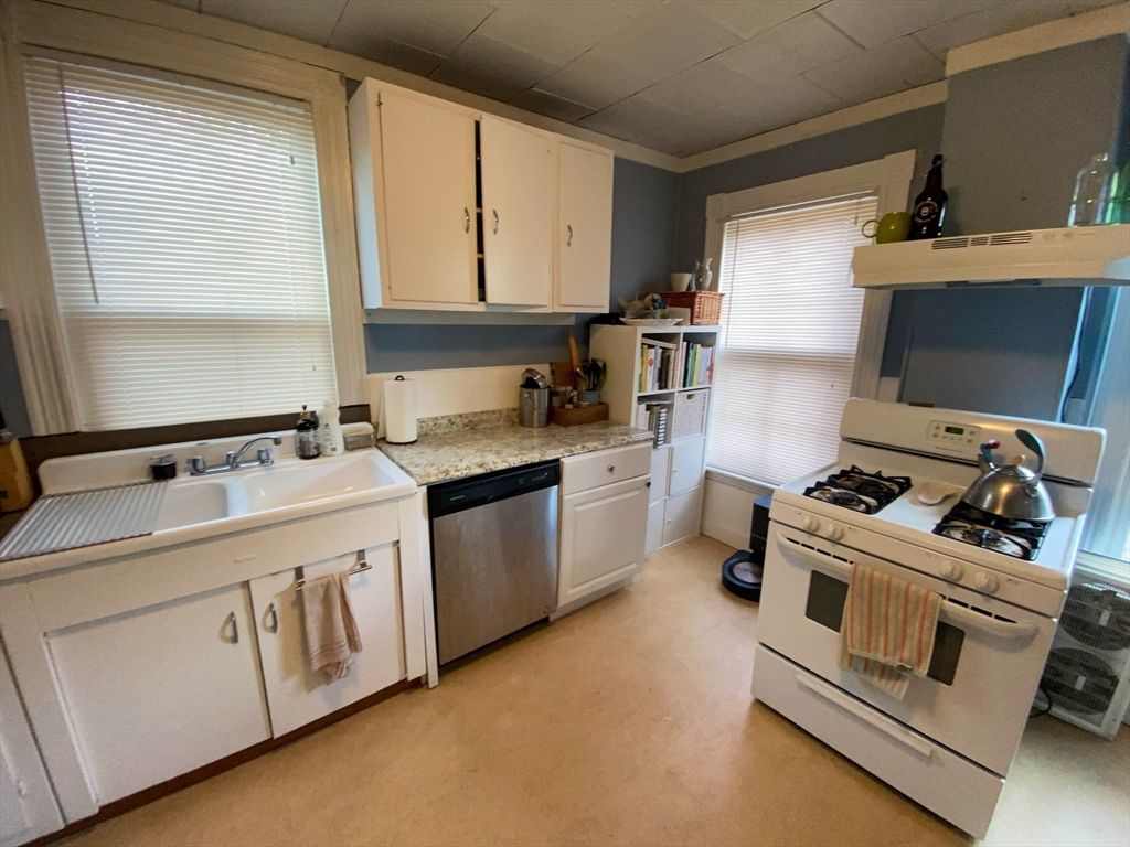 125 Brattle St 1, Arlington, MA 02155