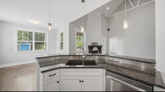 1882 Crabtree Road, Hixson, TN 37343