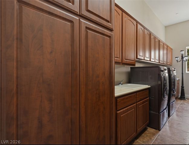 2266 Driftwood Tide Avenue, Henderson, NV 89052