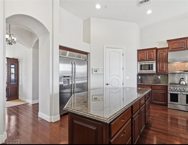 2266 Driftwood Tide Avenue, Henderson, NV 89052