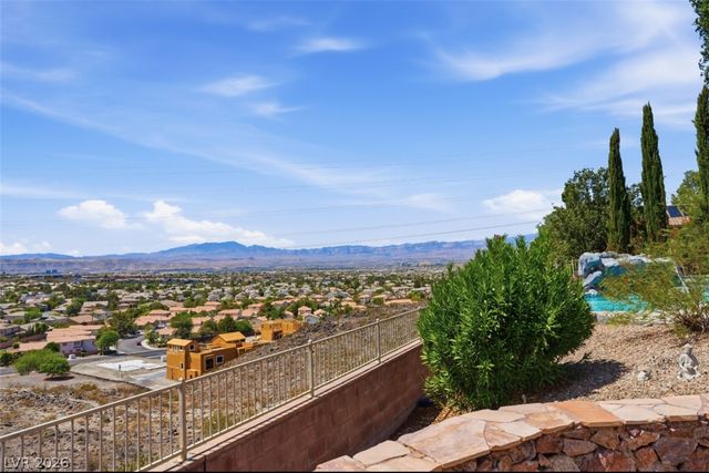 2266 Driftwood Tide Avenue, Henderson, NV 89052