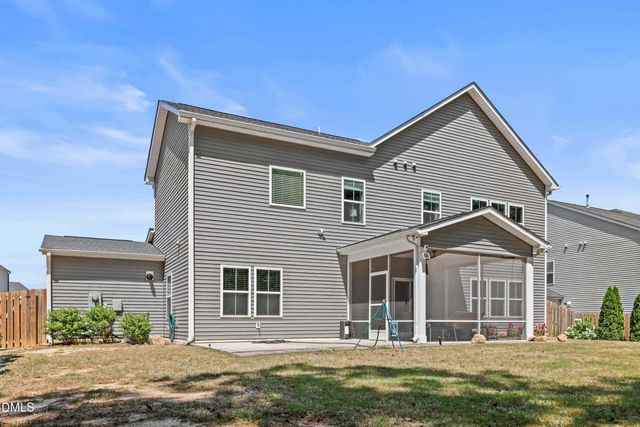 2400 Heathland Farm Drive, Fuquay Varina, NC 27526
