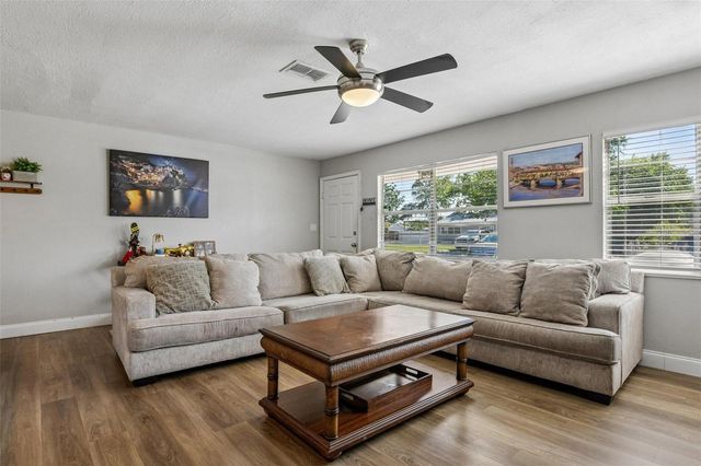 7210 14TH STREET N, St Petersburg, FL 33702