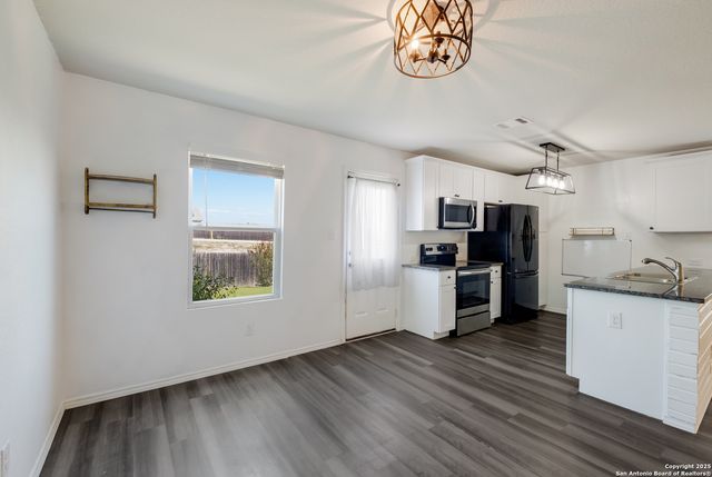 2435 Pechora Pipit, New Braunfels, TX 78130