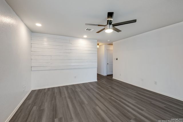 2435 Pechora Pipit, New Braunfels, TX 78130