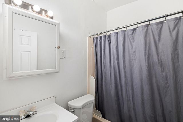 637 WALTON AVE, Beverly, NJ 08010