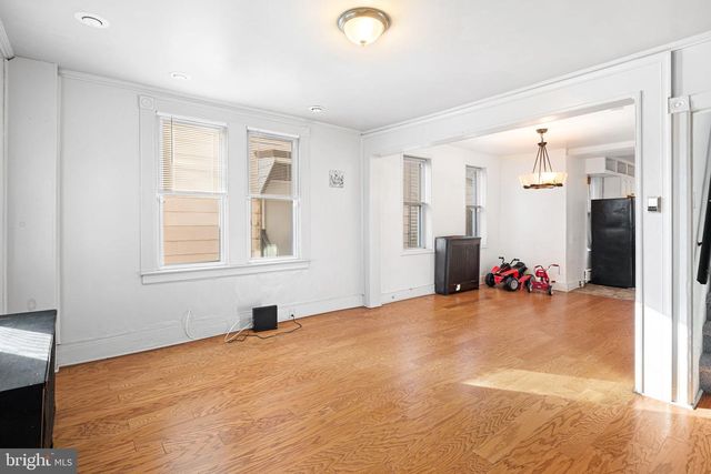 637 WALTON AVE, Beverly, NJ 08010