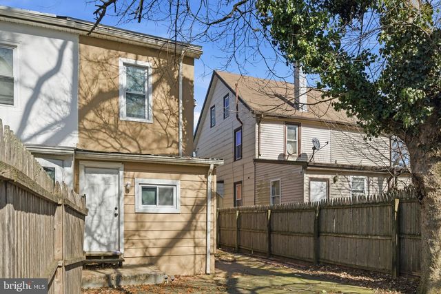 637 WALTON AVE, Beverly, NJ 08010