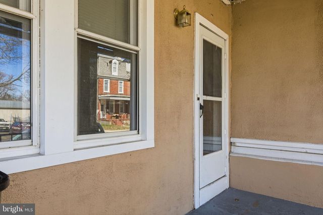 637 WALTON AVE, Beverly, NJ 08010