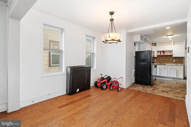 637 WALTON AVE, Beverly, NJ 08010