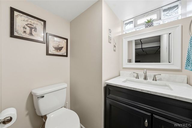 107 Bronx Drive, Cheektowaga, NY 14227