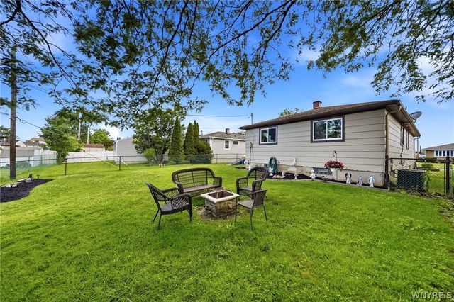 107 Bronx Drive, Cheektowaga, NY 14227