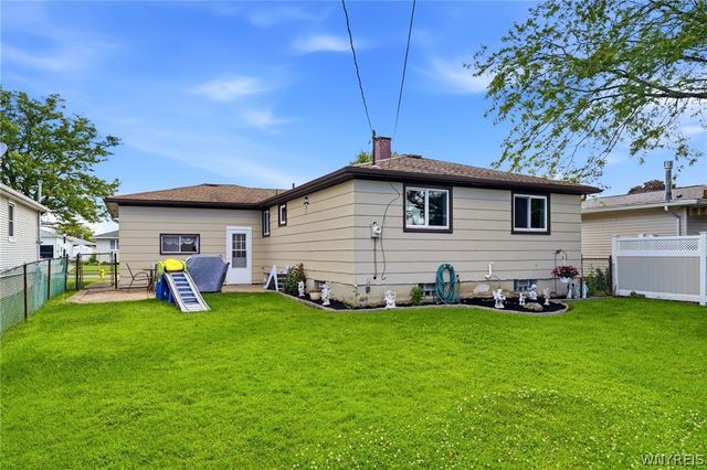 107 Bronx Drive, Cheektowaga, NY 14227
