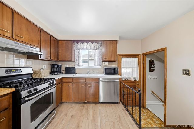 107 Bronx Drive, Cheektowaga, NY 14227